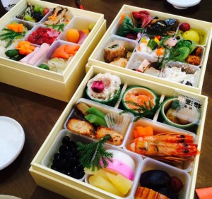 おせち料理をいれる重箱ごとの料理の種類と盛り付け詰め方(動画も)! おせち料理をいれる重箱ごとの料理の種類と盛り付け詰め方(動画も)!